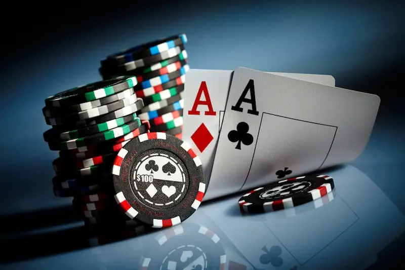 Kinh nghiệm chơi Poker người chơi nào cũng cần biết Kinh nghiệm chơi Poker người chơi nào cũng cần biết